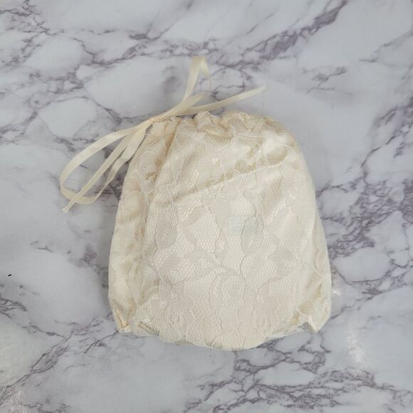 Vintage Cream Satin and Lace Women's House Slippers 60s Peep Toe - Picture 12 of 13